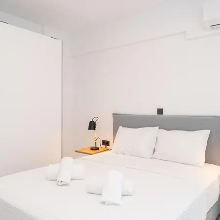 Apartment Emerald Island Residential Complex *