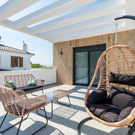 Emerald Island Residential Complex Апартаменты