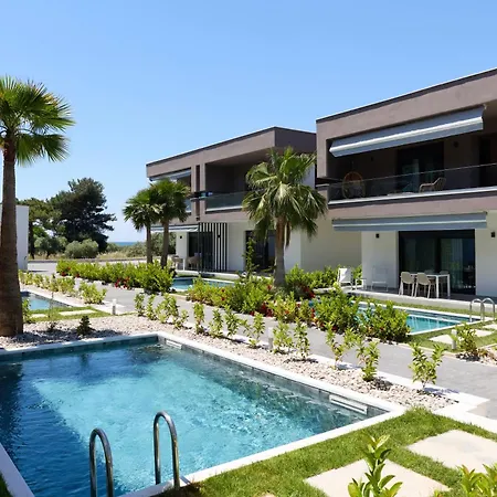 Апартамент Emerald Island Residential Complex